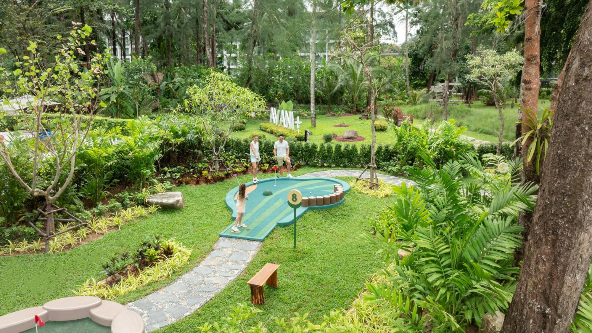 Avani Plus Khao Lak Resort 外观 照片